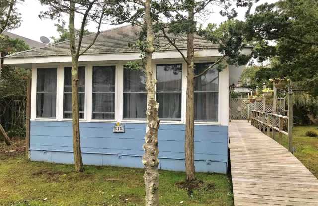 515 Bayberry Walk Gallery 1