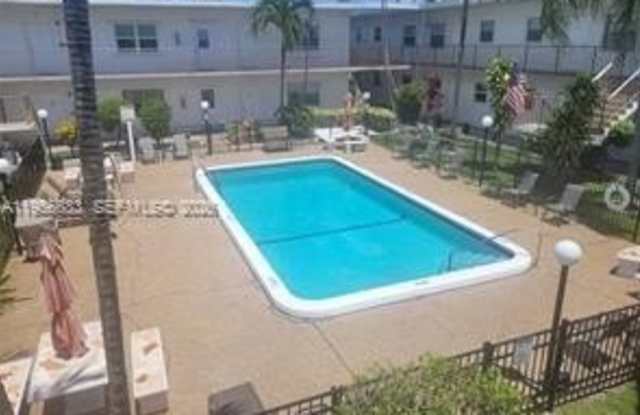 2240 Johnson St photos photos