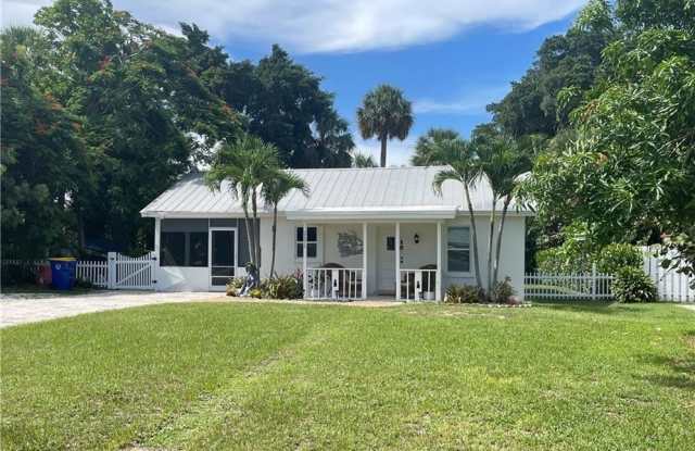 2171 NE Pelican Terrace photos photos