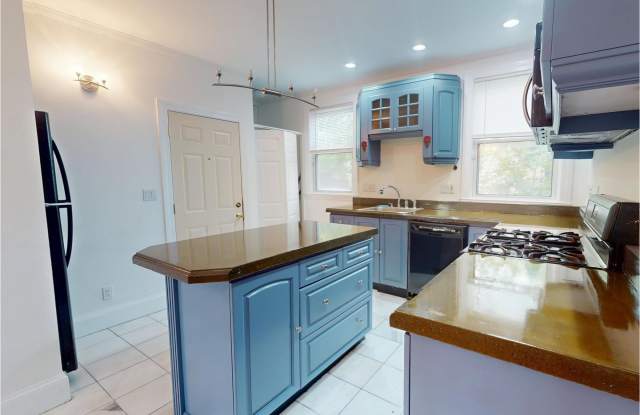 200 Hyde Park Ave - 200 Hyde Park Avenue, Boston, MA 02130