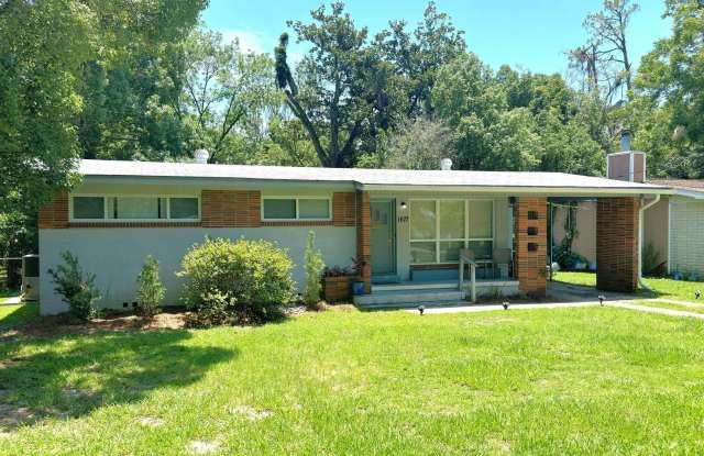 1677 Mayhew Street photos photos