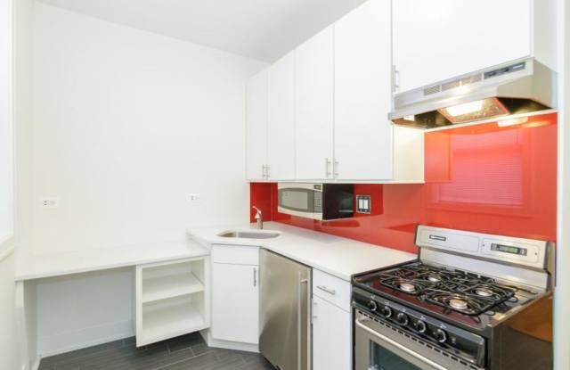 2888 North Clark St. photos photos