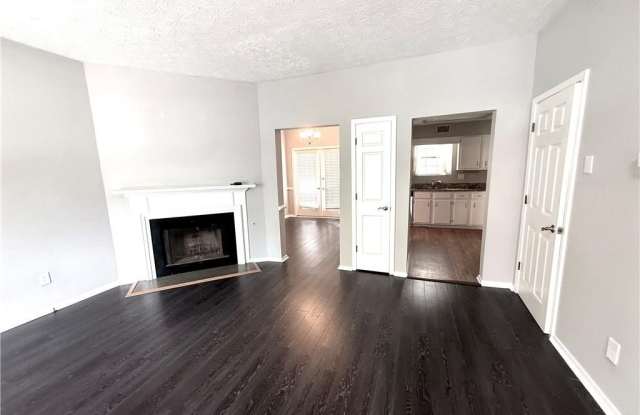 805 Wedgewood Way Gallery 2