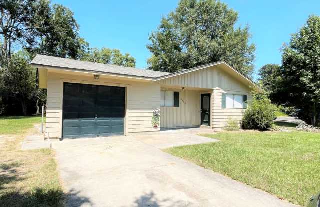 2200 Monterrey Drive, Orange, TX 77630 - 2200 Monterrey Drive, Orange, TX 77630