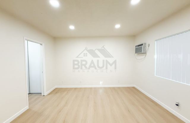15546 VANOWEN STREET Gallery 2