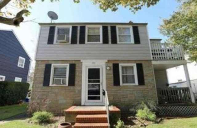 212 N Wilson Ave photos photos