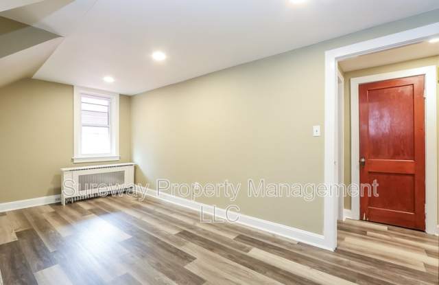2009 East McGalliard Avenue Gallery 4
