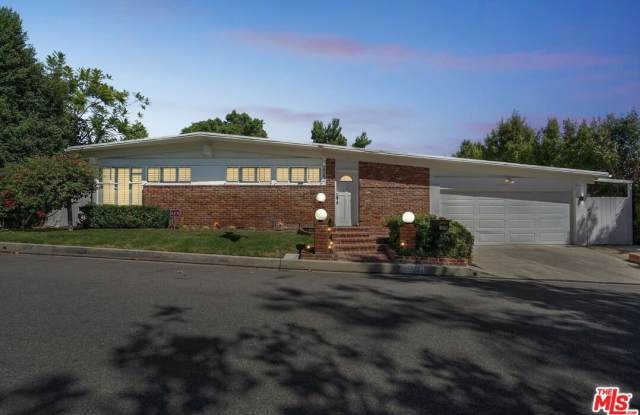 2042 Linda Flora Dr - 2042 Linda Flora Drive, Los Angeles, CA 90077