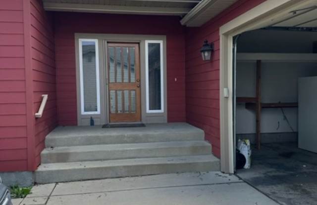 Great shorter lease opportunity in a Beautiful and Spacious home, a skip and a cartwheel from Sacajewea Middle School, 4 br. 3 bath with 2 offices, double garage - 3639 Fieldstone Drive West, Bozeman, MT 59715