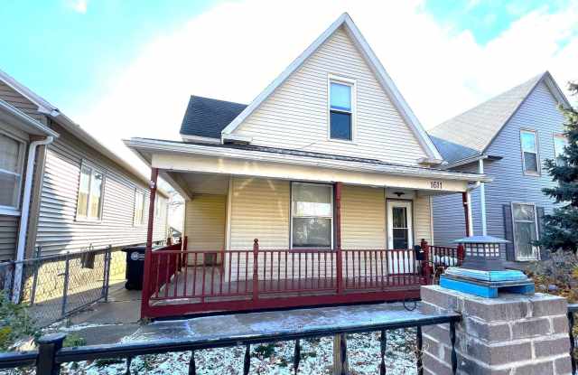 Beautiful original woodwork!  3 bed South Omaha home! photos photos