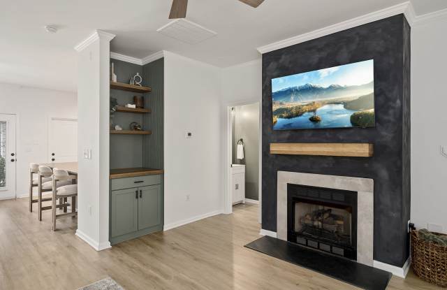 1123 Central Park Cir Gallery 3