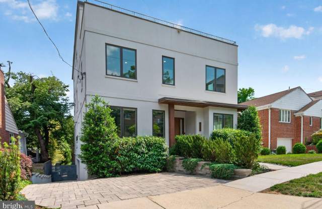 4512 SALEM Lane NW Gallery 3