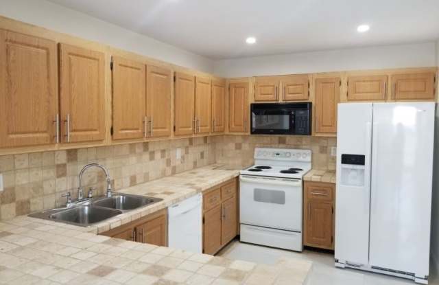 2171 Bayberry Dr Gallery 3