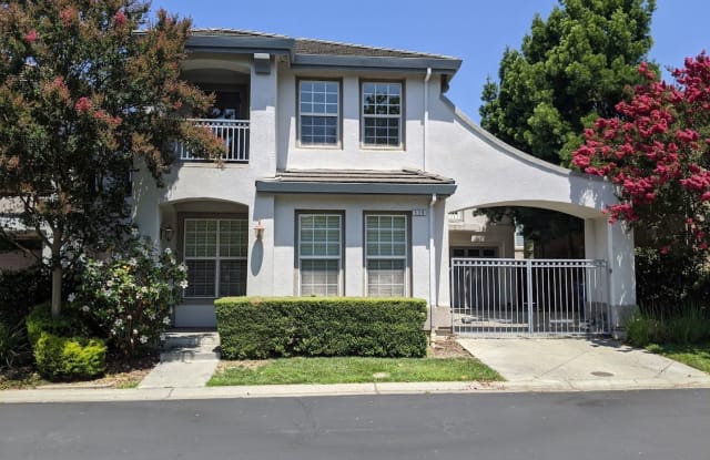 529 Plum Blossom Ln - 529 Plum Blossom Lane, Campbell, CA 95008