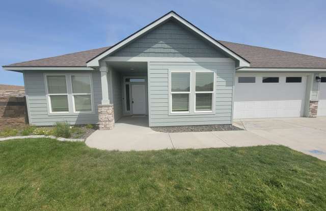 Stunning New Build in Kennewick – Spacious, Stylish  Ideally Located photos photos