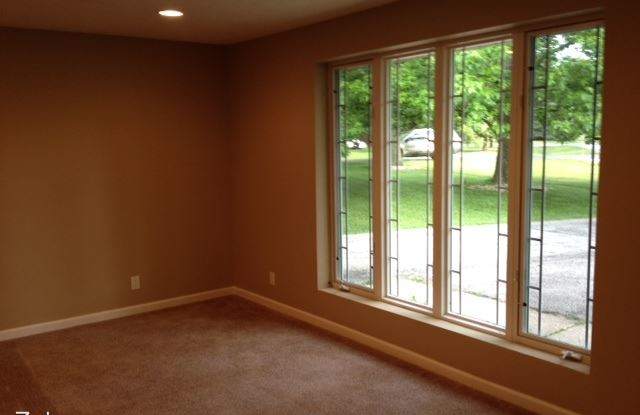 9125 Imperial Dr. Gallery 4