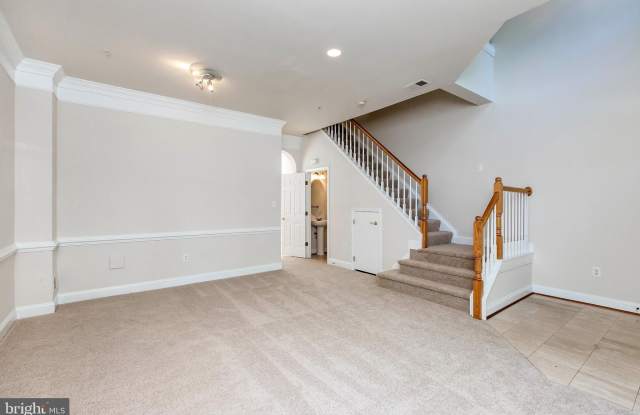 13031 TOWN COMMONS DRIVE Gallery 3