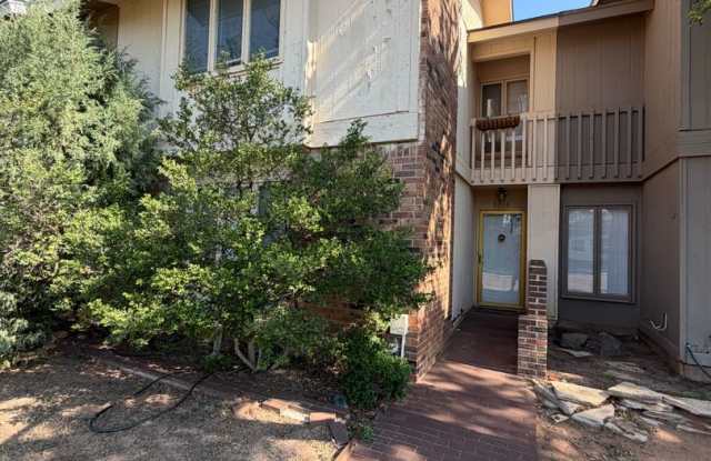 TownHome near LCU, Tech and Medical Gallery 1