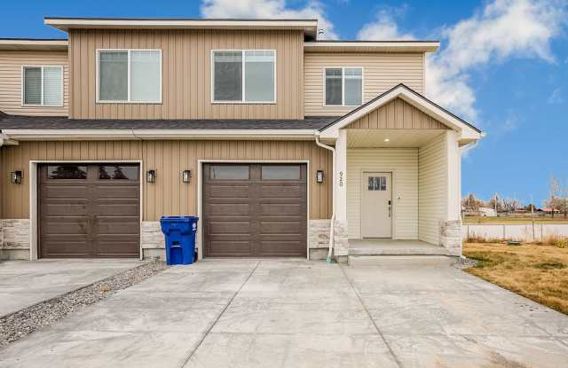 New St. Anthony Townhome with Unfinished Basement  Private Patio photos photos