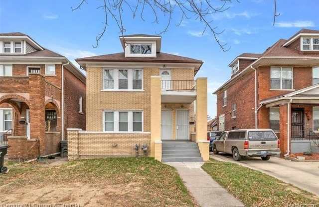 1039 N RADEMACHER Street photos photos