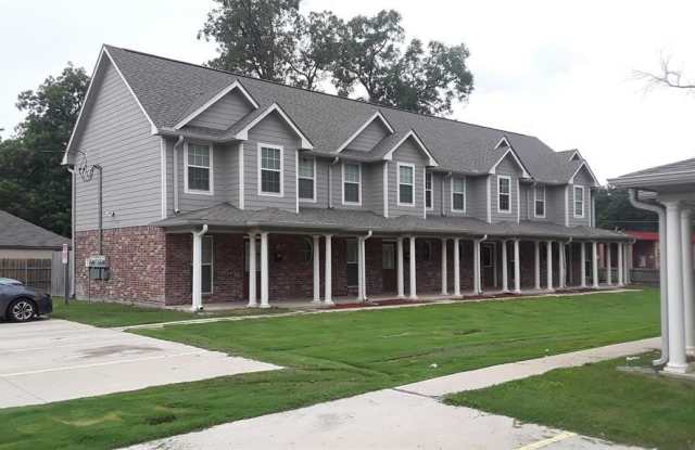 2004 Pecan Street photos photos