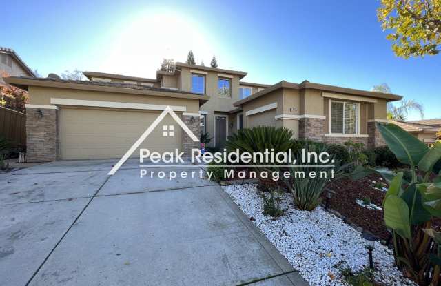 Beautiful Empire Ranch 5bd/3ba Home with 3 Car Garage - Must See - 1933 Tyndrum Lane, Folsom, CA 95630