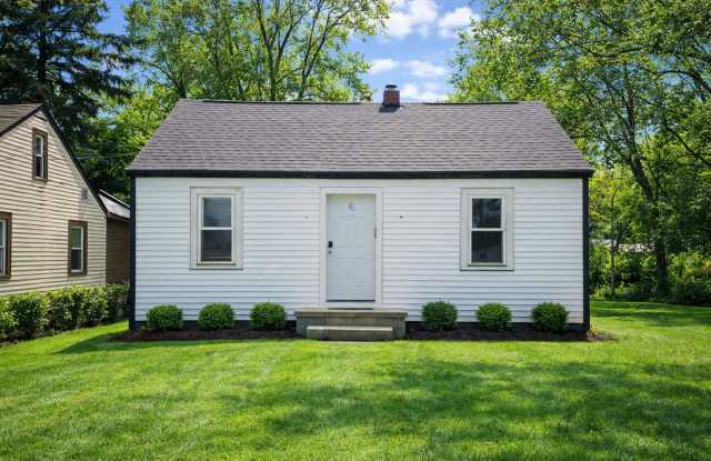 Welcome to this charming newly renovated 2-bedroom, 1-bathroom single-family home located in the heart of Mansfield photos photos