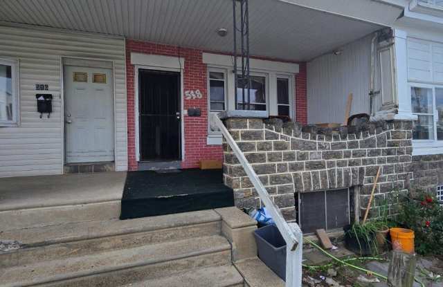 518 W DUNCANNON Avenue Gallery 2