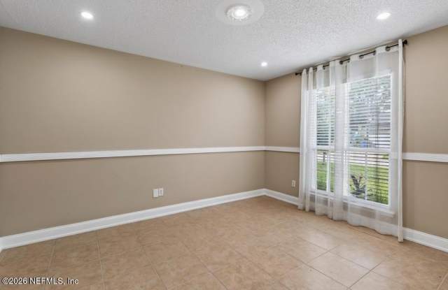12418 RUNNING RIVER Road S Gallery 4