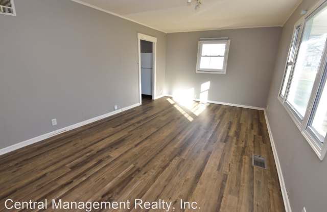 3715 S. St. Joseph Gallery 4