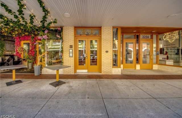 2260 1st Street Gallery 3