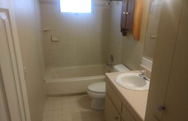 2045 Old Valley Court Southeast Gallery 4