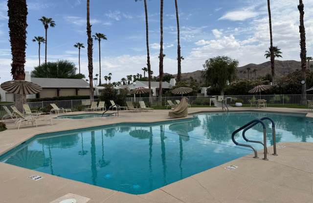 Beautiful condo in Palm Springs Gallery 1