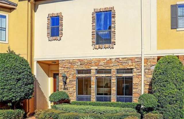3342 Green Tree Park Gallery 1
