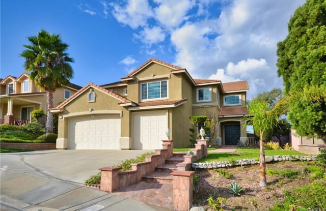 621 W Saint Andrews Avenue - 621 West Saint Andrew's Avenue, La Habra, CA 90631