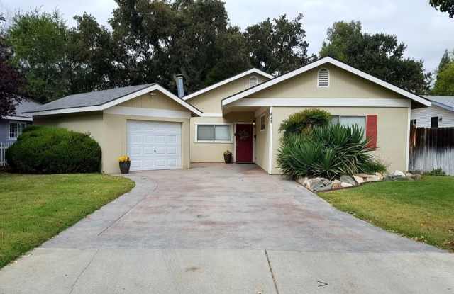 Beautiful 3 Bedroom 2 Bathroom Home Available 4/1/2026 photos photos