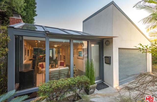 407 CAMPDELL Street Gallery 2