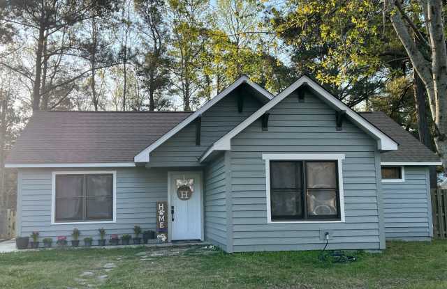 Remodeled Three Bedroom Home Gallery 1
