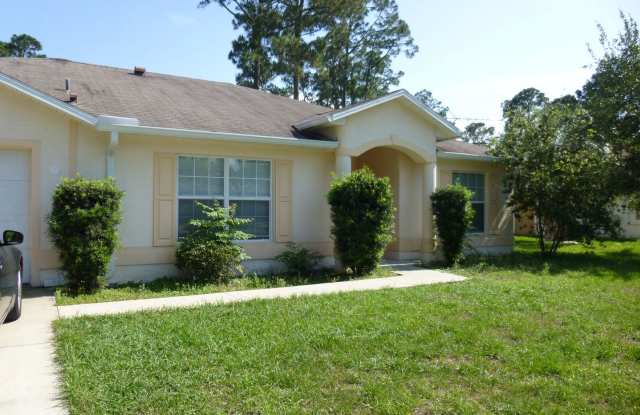 4/2/2, with screen porch. Convenient location! photos photos