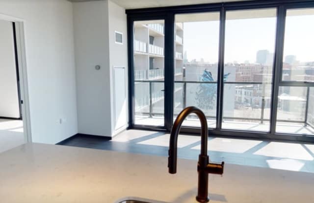 1415 W Randolph Gallery 4