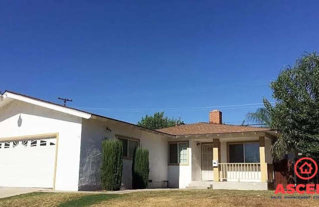 Darling Home in East Bakersfield! photos photos