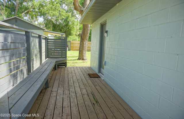 2848 Shwonda Avenue NE Gallery 3
