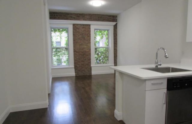 116 E 60TH ST. - 116 East 60th Street, New York City, NY 10022