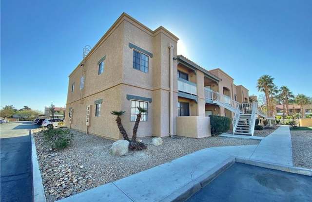LIMITED TIME MOVE IN SPECIAL WITH THIS COZY 1 BEDROOM TOP FLOOR CONDO Gallery 3