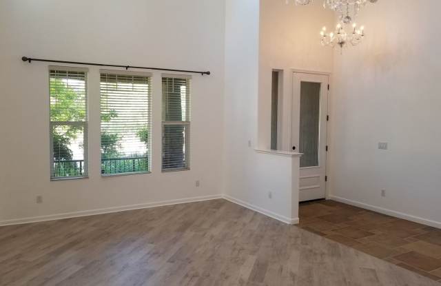 2212 MURATURA WY Gallery 3