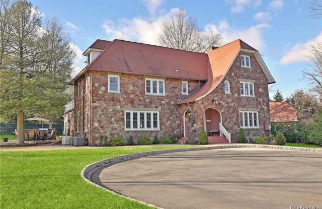 245 E Townline Road Gallery 1