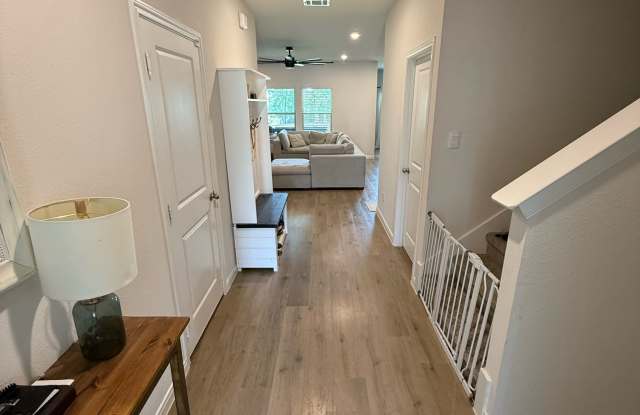 181 Hunters Way Gallery 2