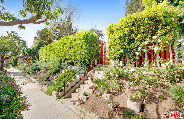 2227 Montana Ave photos photos
