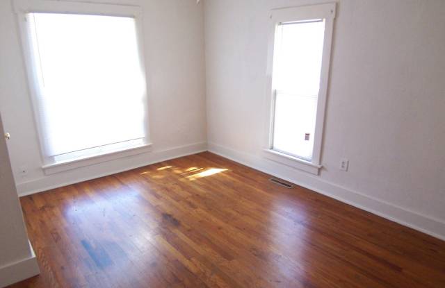 2306 N. Rogers Gallery 3