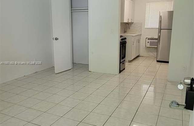 1727 Fletcher St photos photos